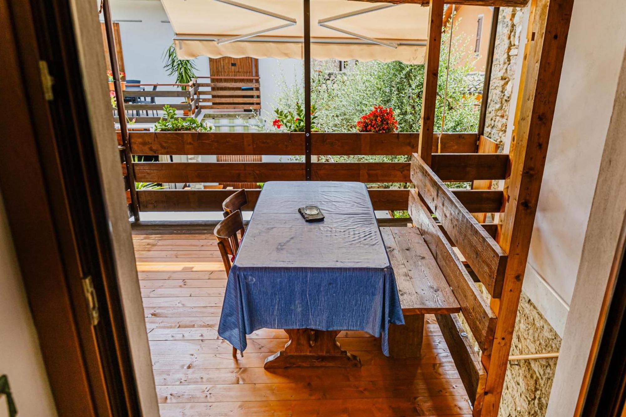 Cozy Castello Apartment Manerba del Garda Exterior photo